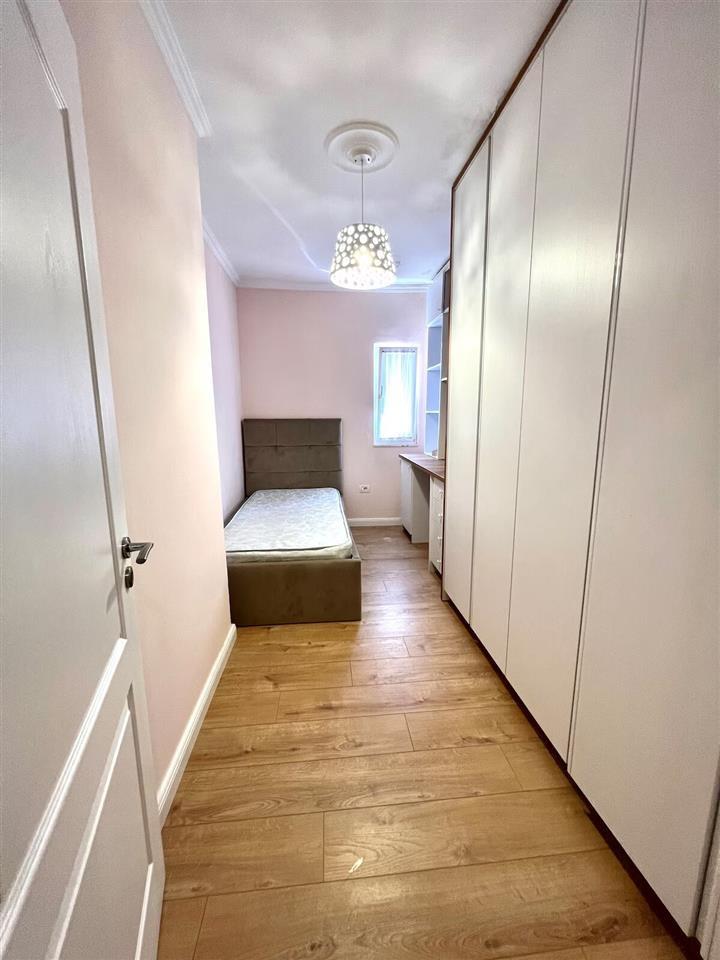 JEPET ME QERA APARTAMENT 2+1 NE BLLOK