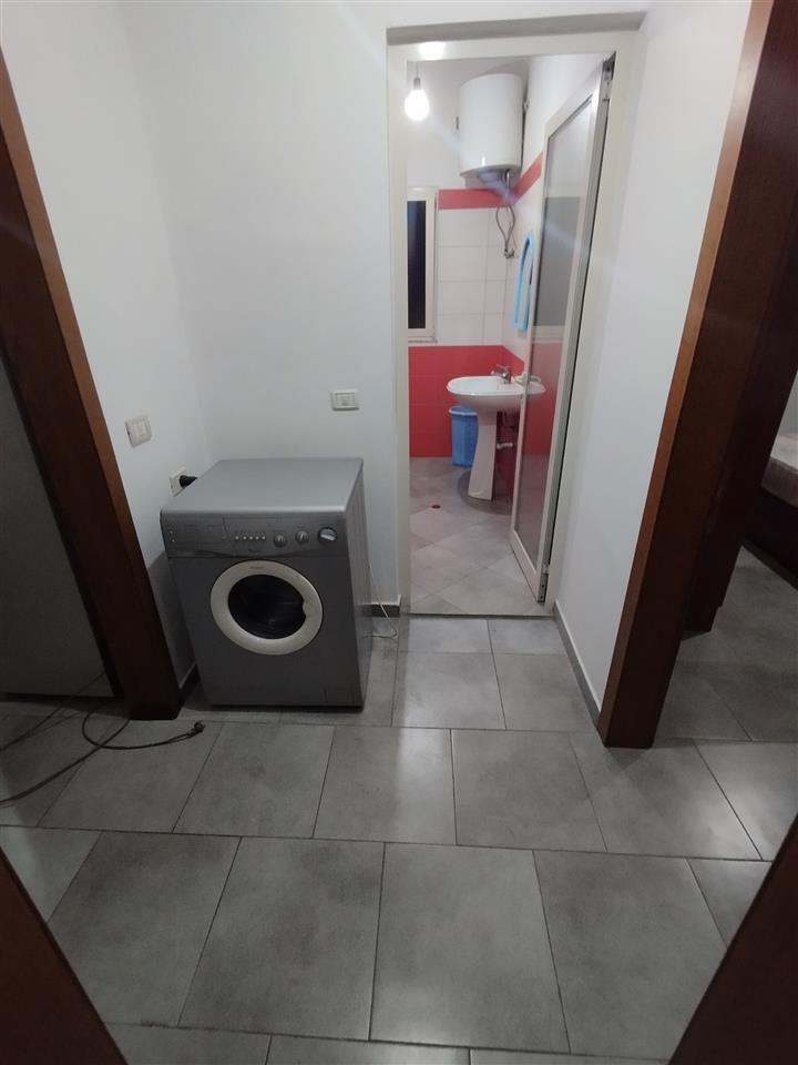 Qera 2+1 te kodra e priftit