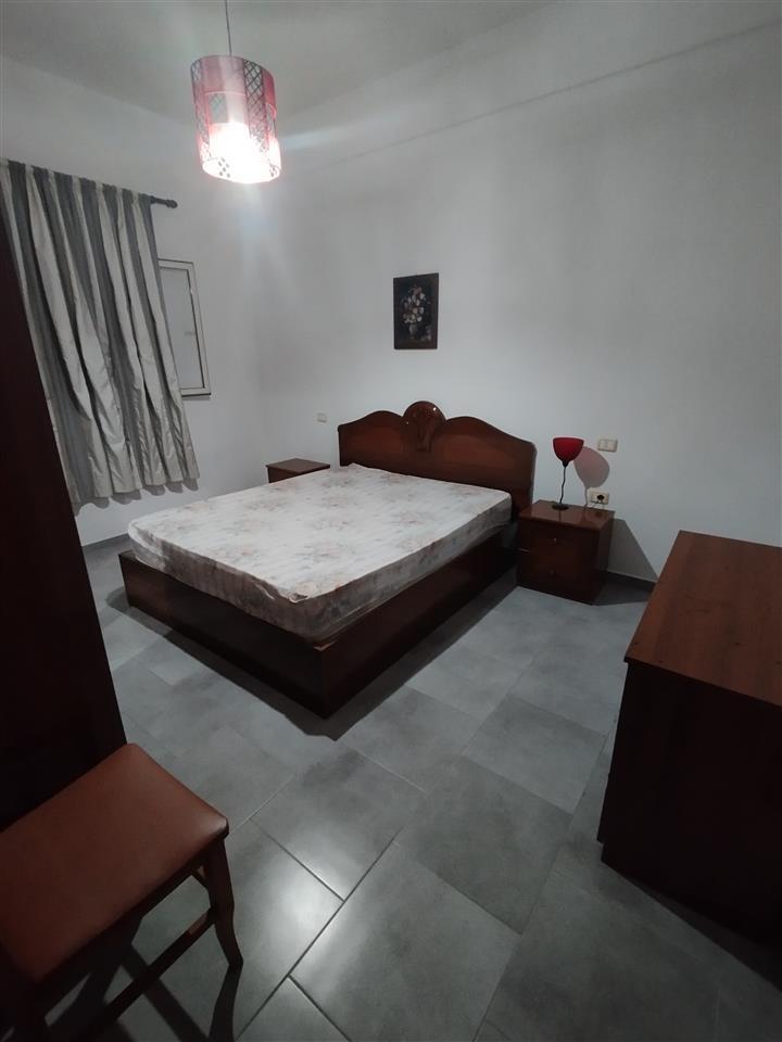 Qera 2+1 te kodra e priftit