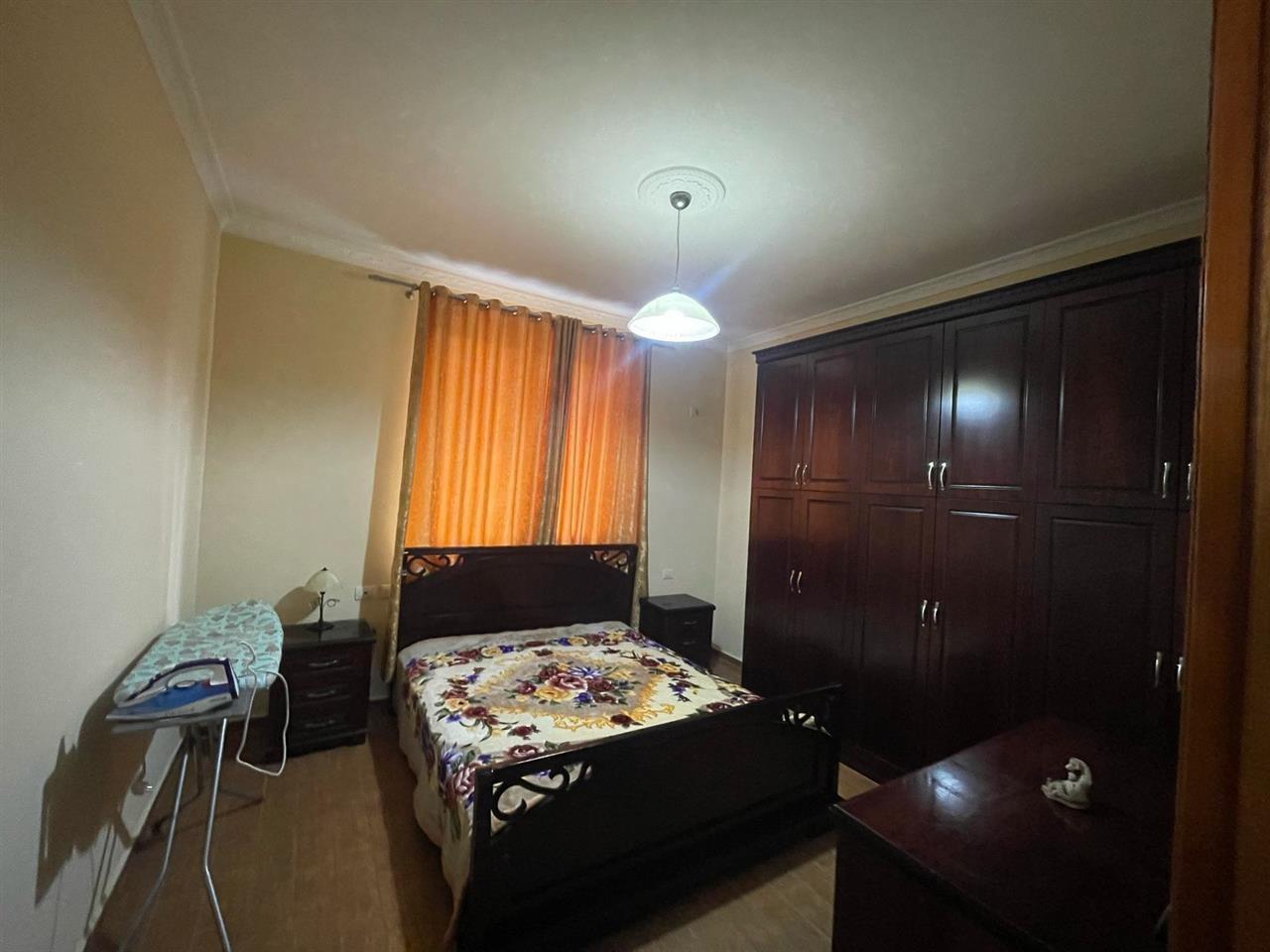 Jepet me qera shtëpia private ne lagjen 1 maj