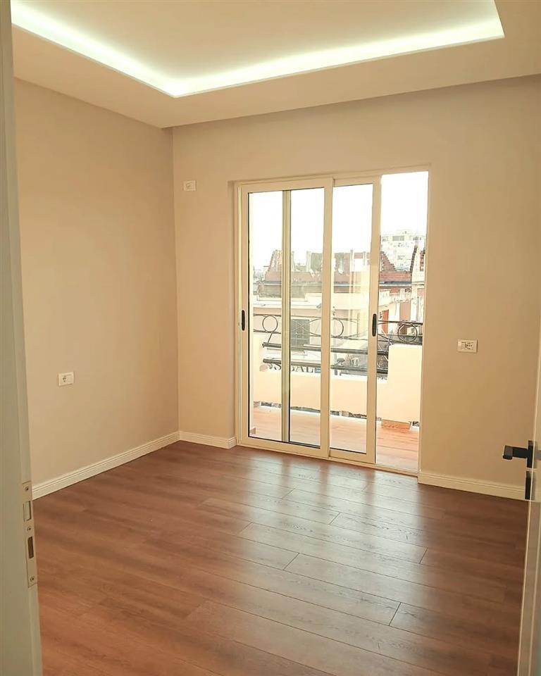 Kavaje,apartament 2+1 me planimetri super,50 m nga qendra.