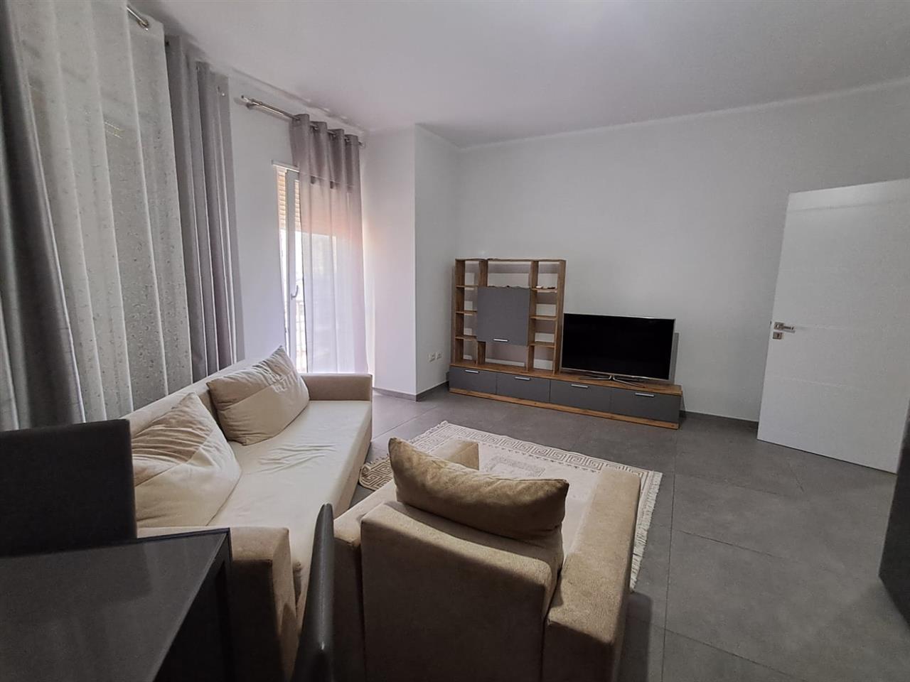 JEPET ME QIRA 2+1 NE QENDER DURRES