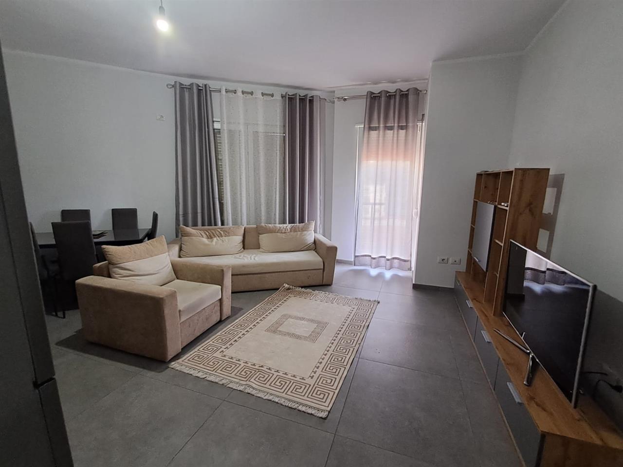 JEPET ME QIRA 2+1 NE QENDER DURRES