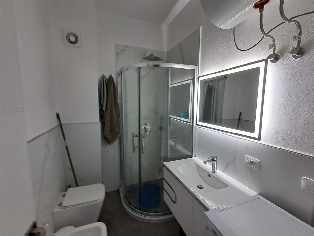 JEPET ME QIRA 2+1 NE QENDER DURRES