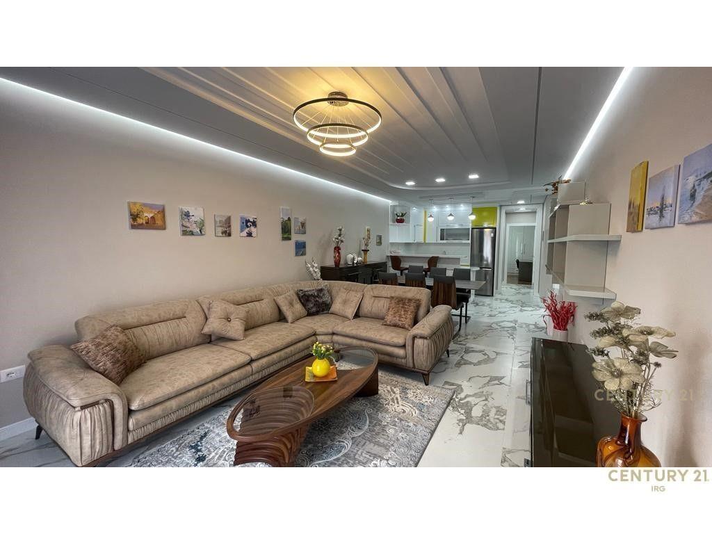 APARTAMENT 2+1+2 TE RRUGA E KOSOVAREVE PER QIRA!