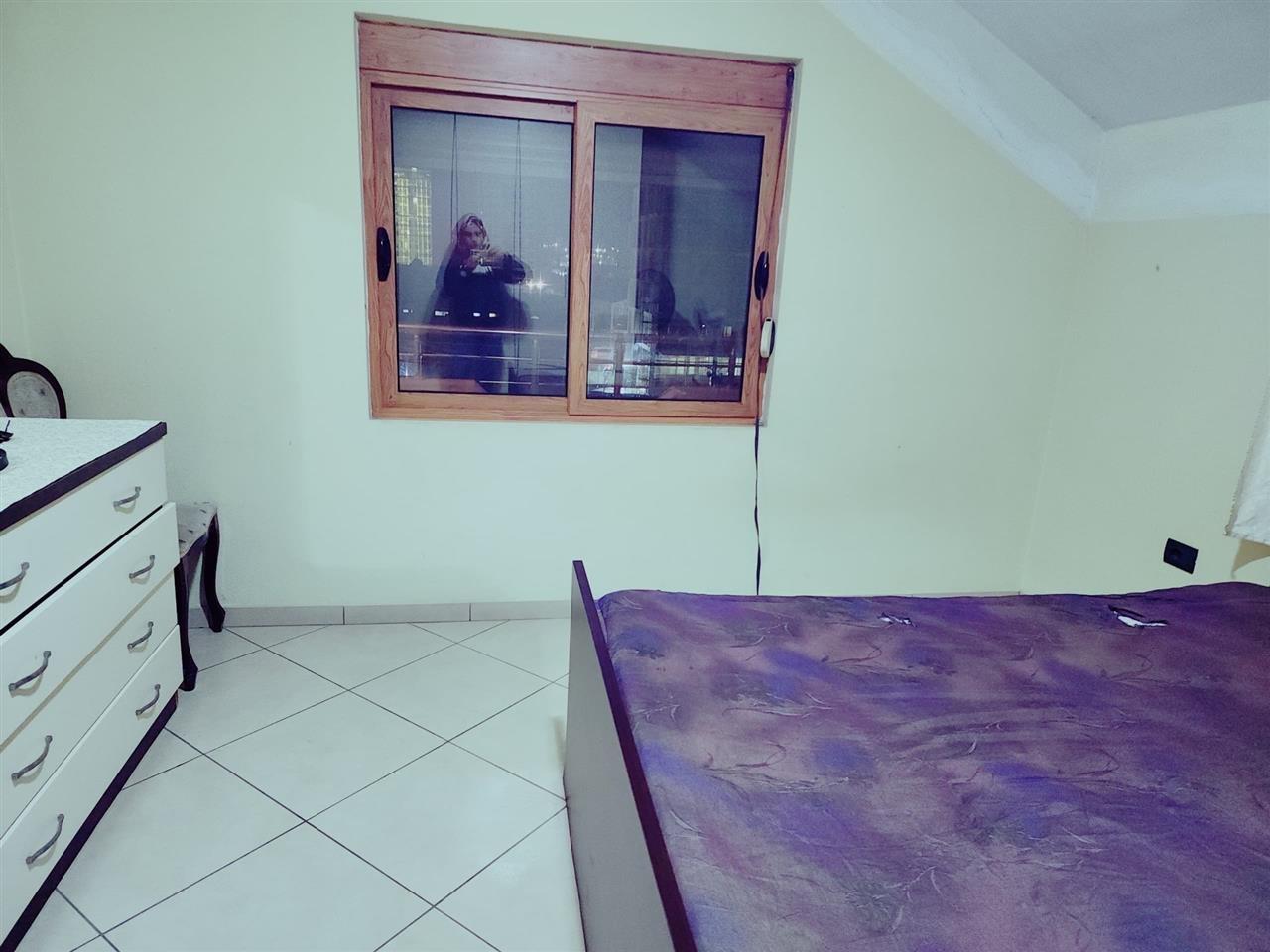 JEPET ME QIRA APARTAMENT 2+1 NË TIRANË – LIROHET MË 1 MARS