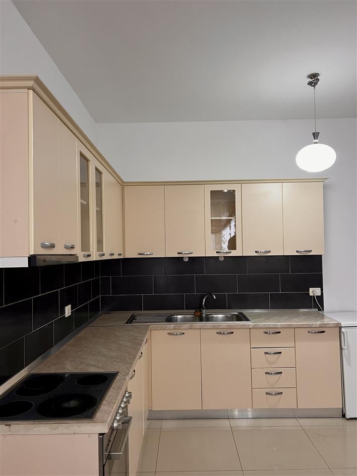 Apartament 2+1 me qera Fresk