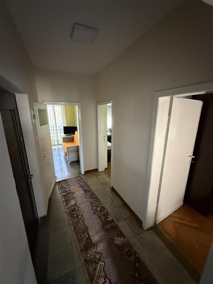 Apartament me qira 2+1