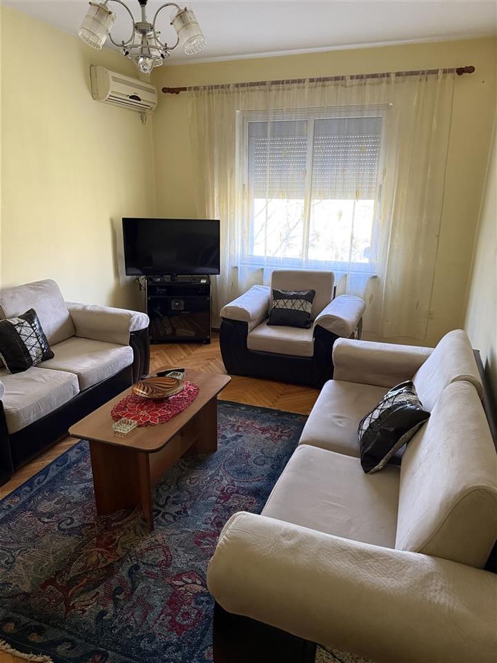 Apartament me qira 2+1