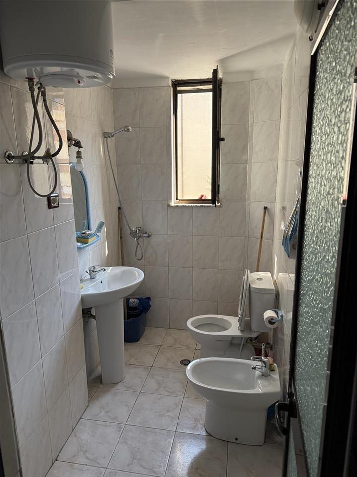 Apartament me qira 2+1