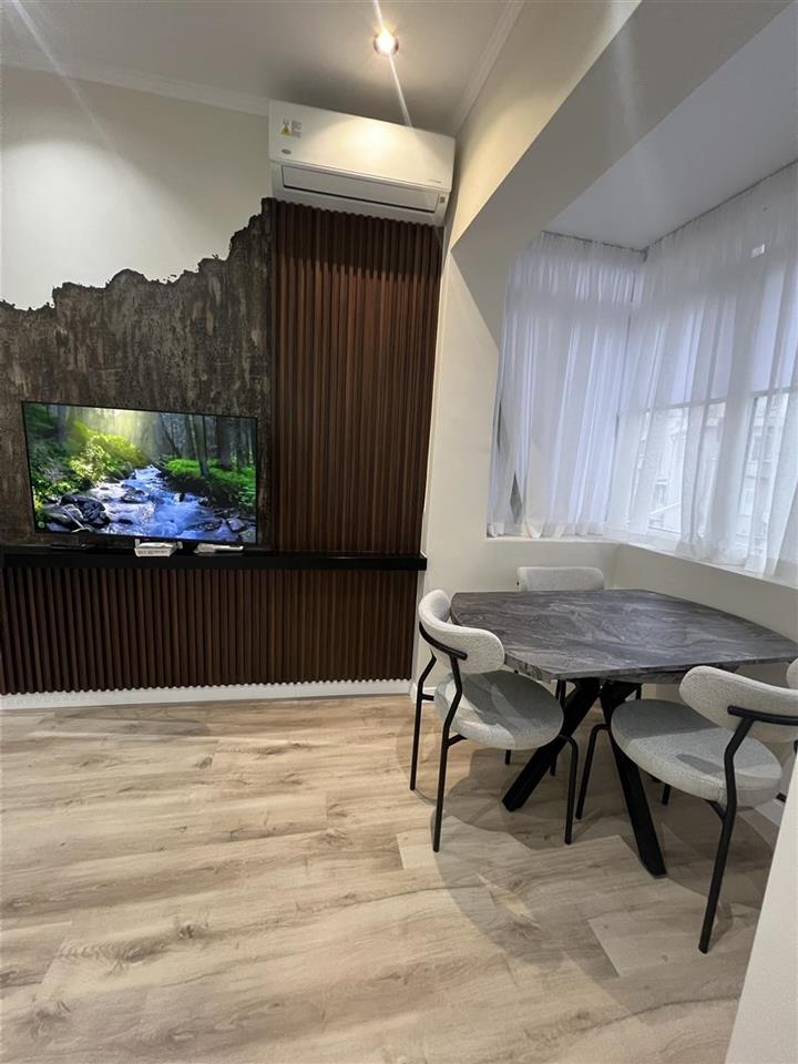 4A Ap.me qera ditore nga 30€