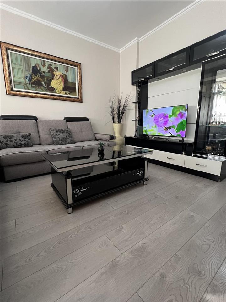 4A Ap.me qera ditore nga 30€