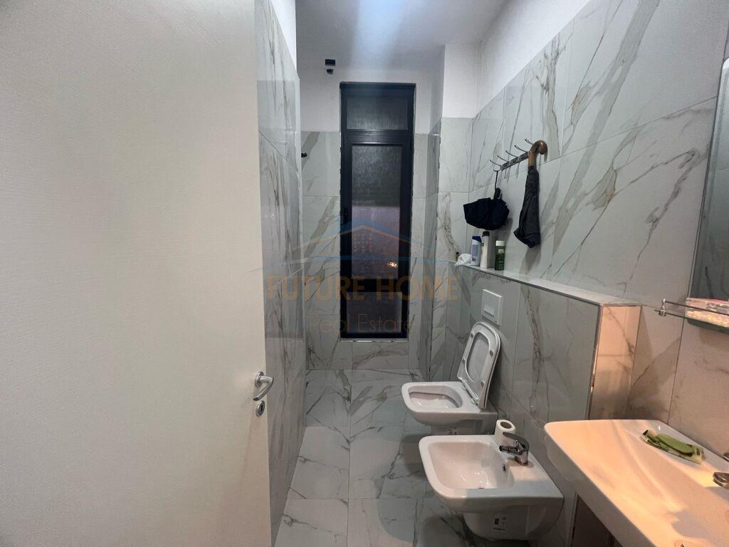 Shitet, Apartament 1+1, Dogana, Tiranë.