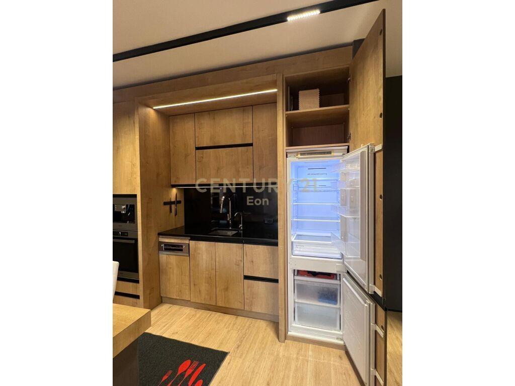 Shitet apartament 1+1 në zonën Plazh, Durrës, linja e parë!