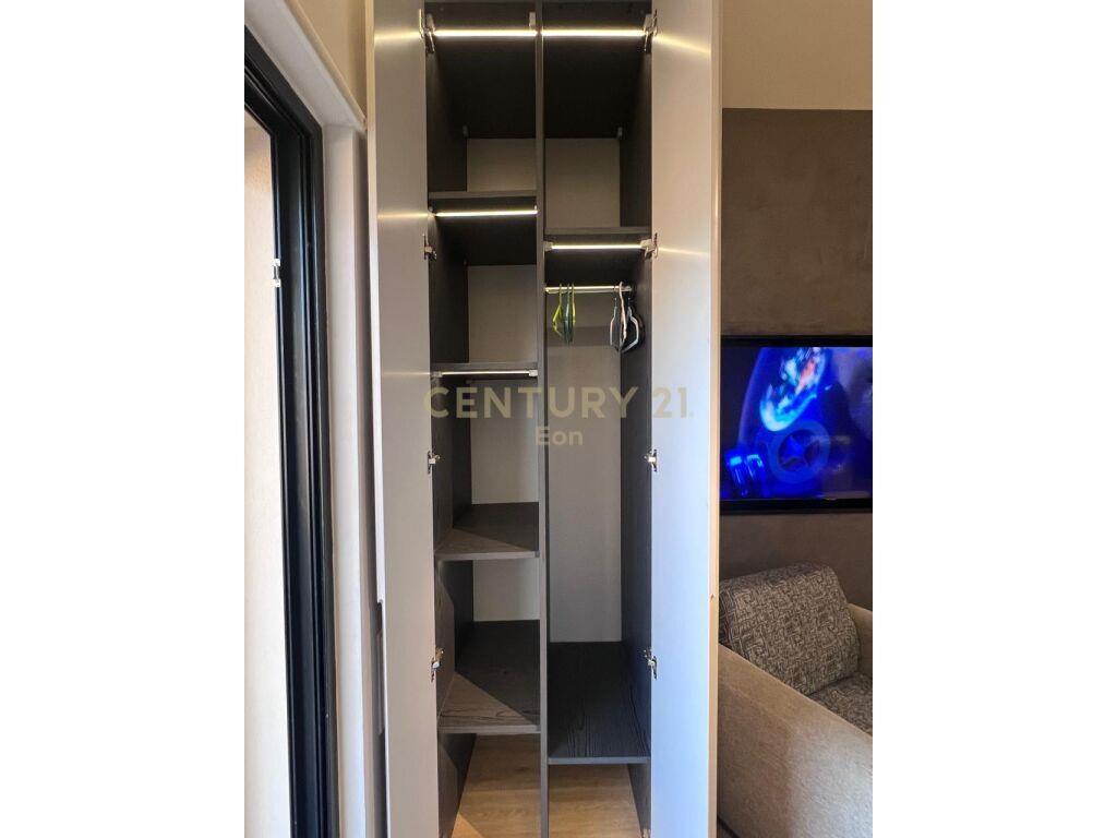 Shitet apartament 1+1 në zonën Plazh, Durrës, linja e parë!