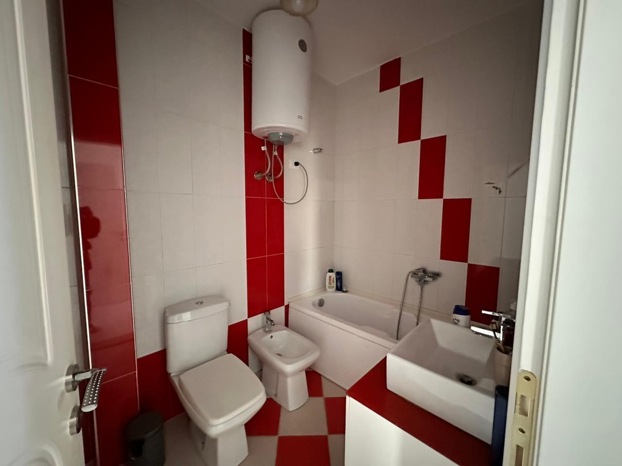 JEPET ME QIRA SUPER APARTAMENT 2+1+2.