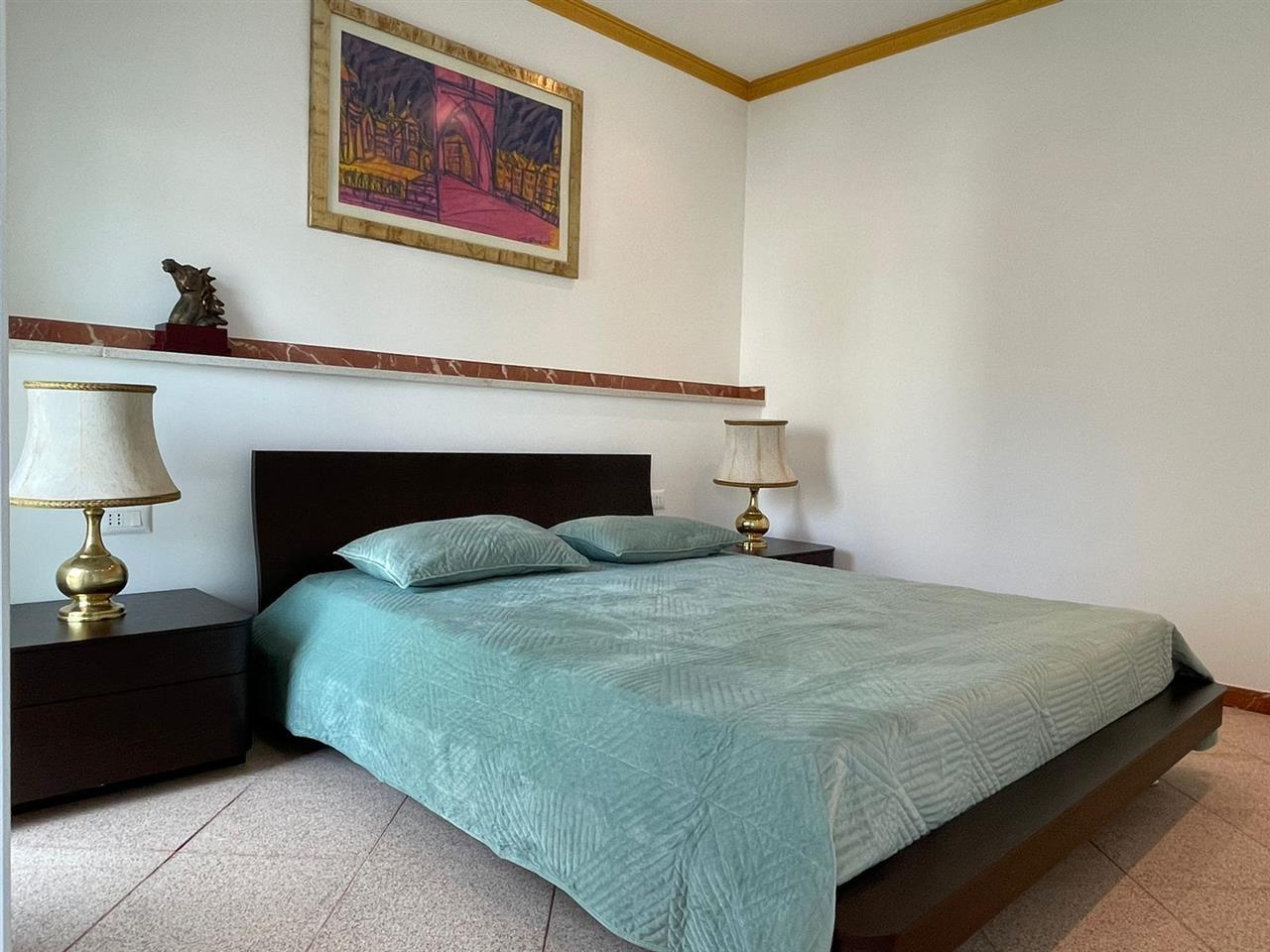 Apartament me pamje nga deti