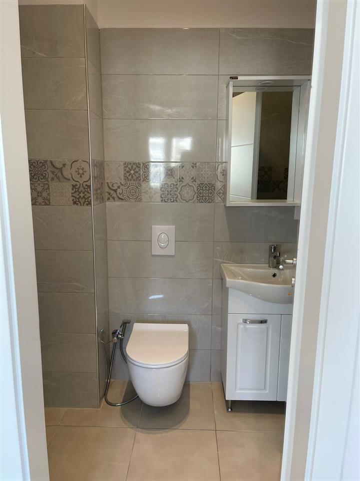 Apartament me pamje nga deti