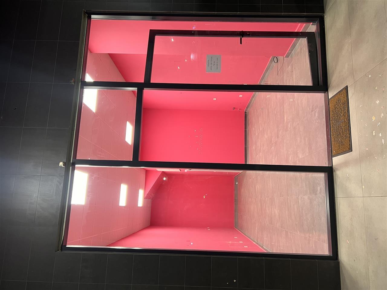 Jepet dyqan me qera tek “Grand Galeria”