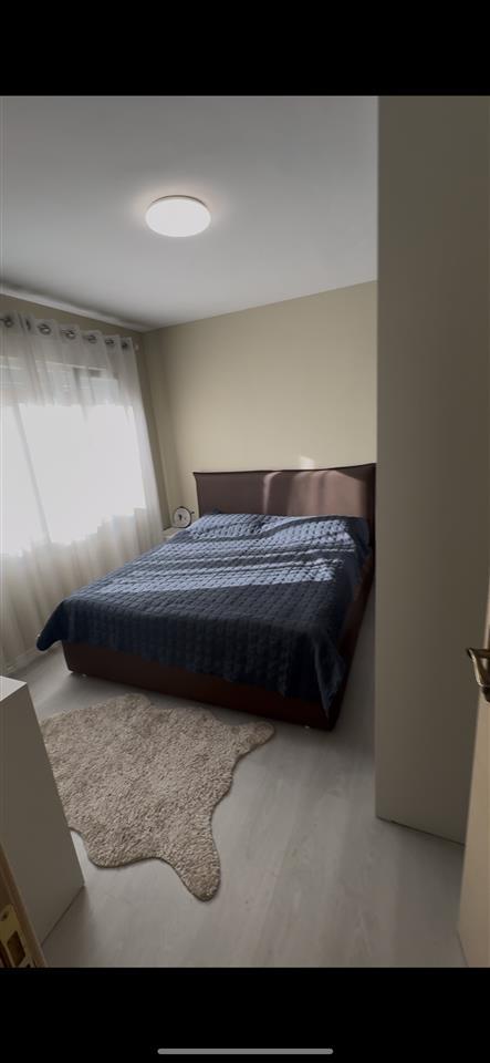 Shitet Apartament 2+1+2 Rruga Kongresi i Manastirit