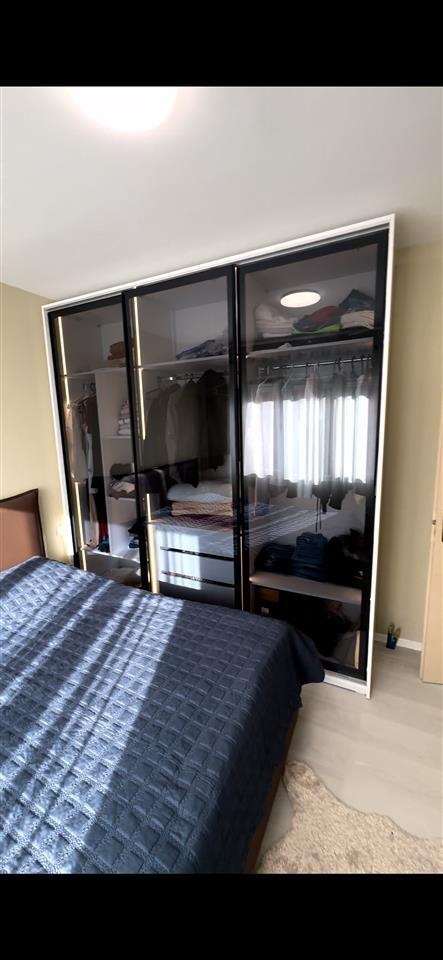 Shitet Apartament 2+1+2 Rruga Kongresi i Manastirit