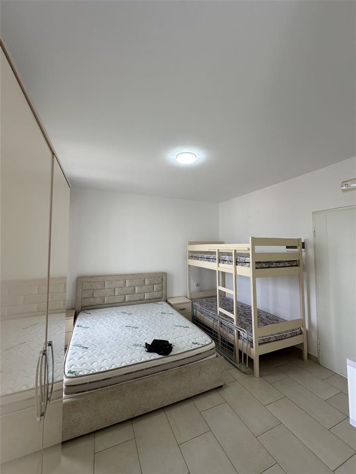 Shitet Garsoniere Shengjin