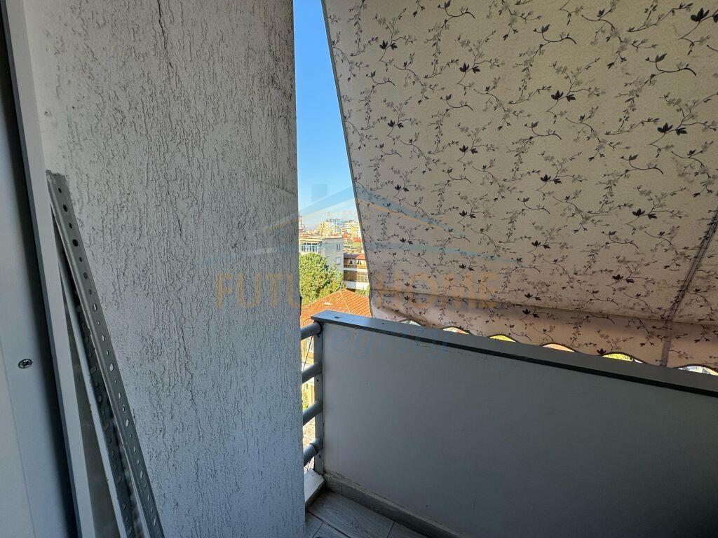Shitet, Apartament 2+1, Selvia, Tiranë.