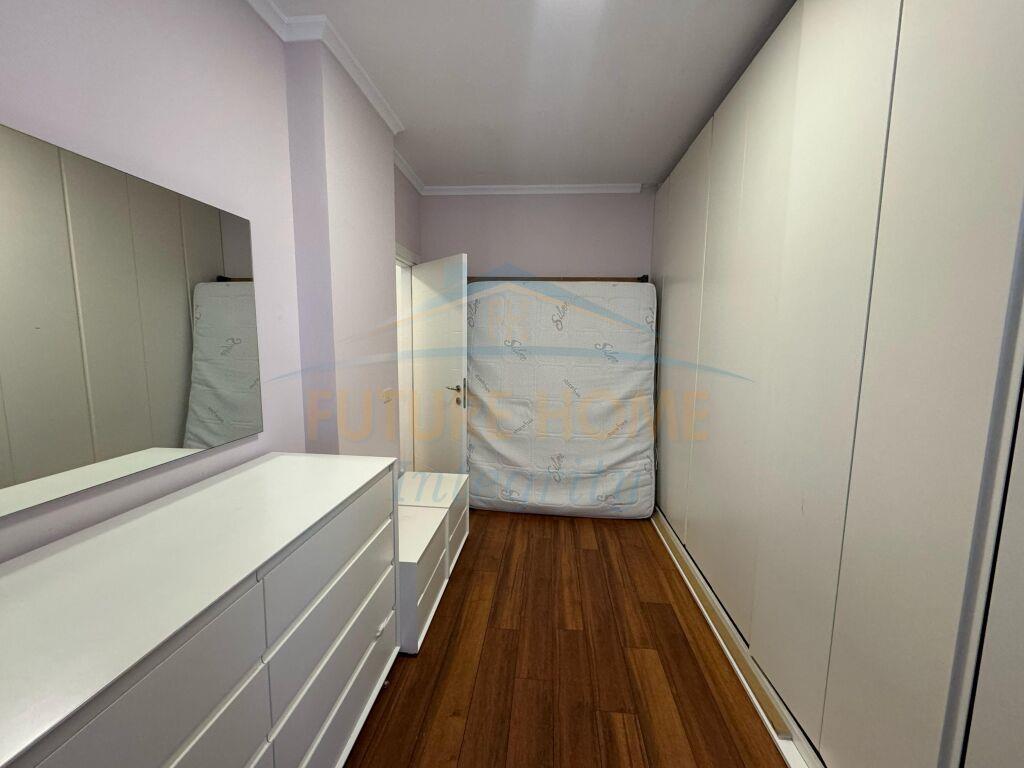 Shitet, Apartament 2+1, Selvia, Tiranë.