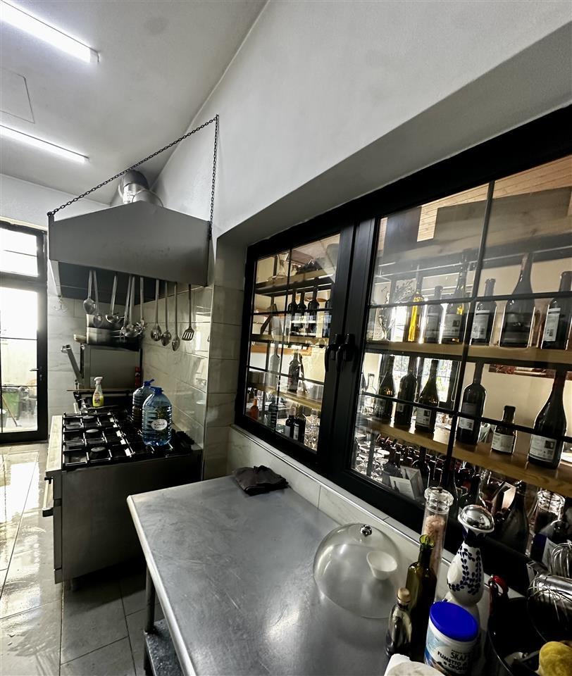 Restorant Gatii me qera ose shitet