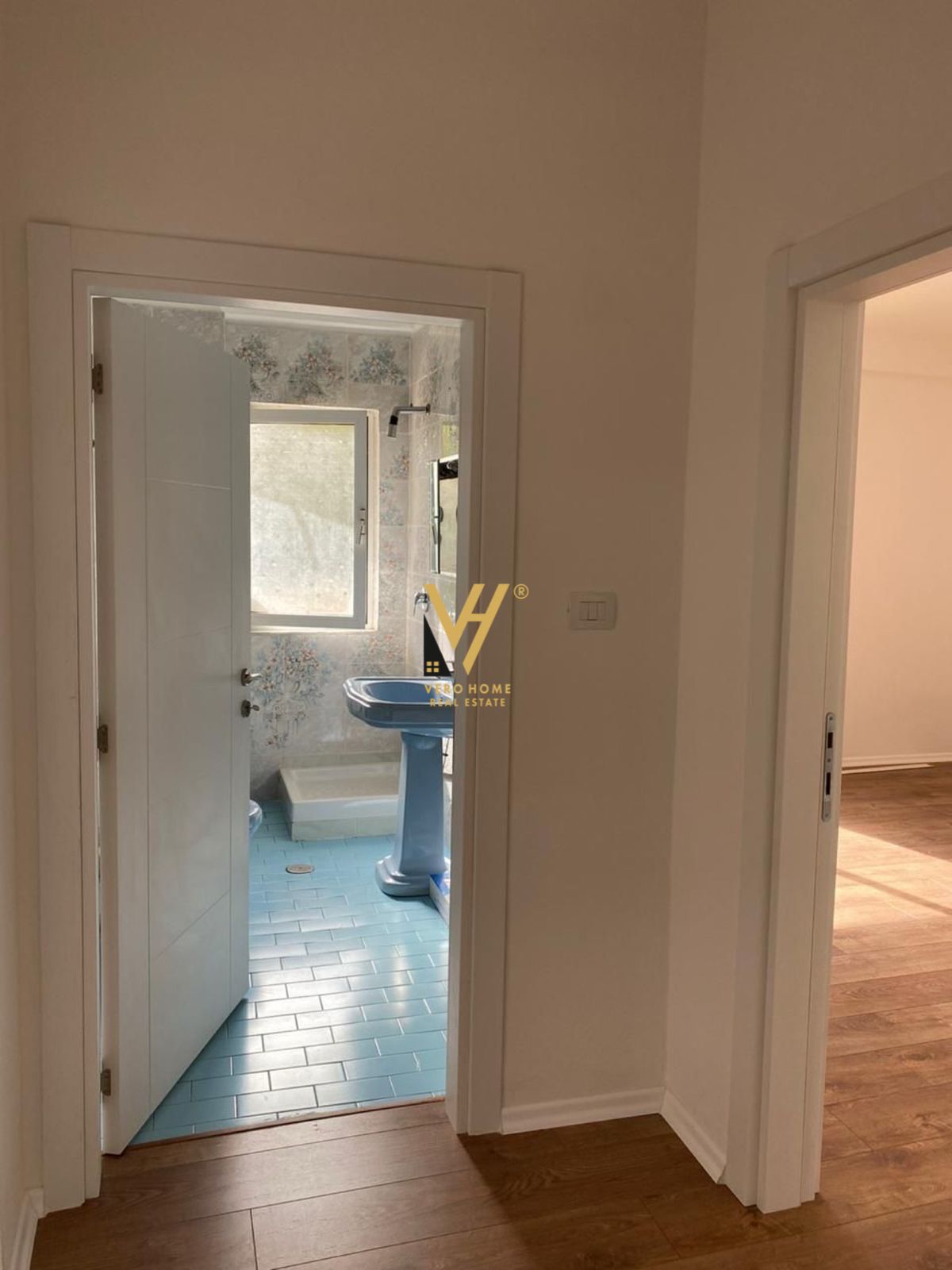 ZYRE 100 M2 TE RR. ELBASANIT 680 EURO