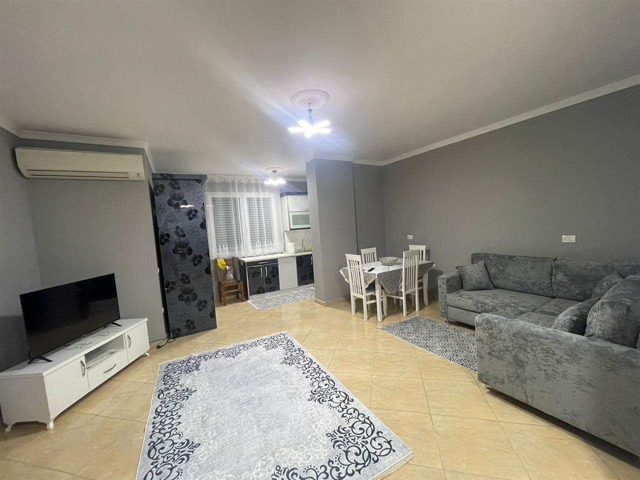 Jepet me qira apartament 2+1