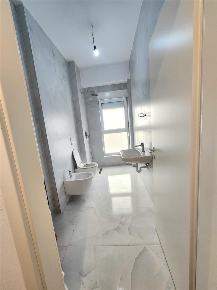 Jepet me Qira Apartament 1+1 te Kompleksi Kaimi.