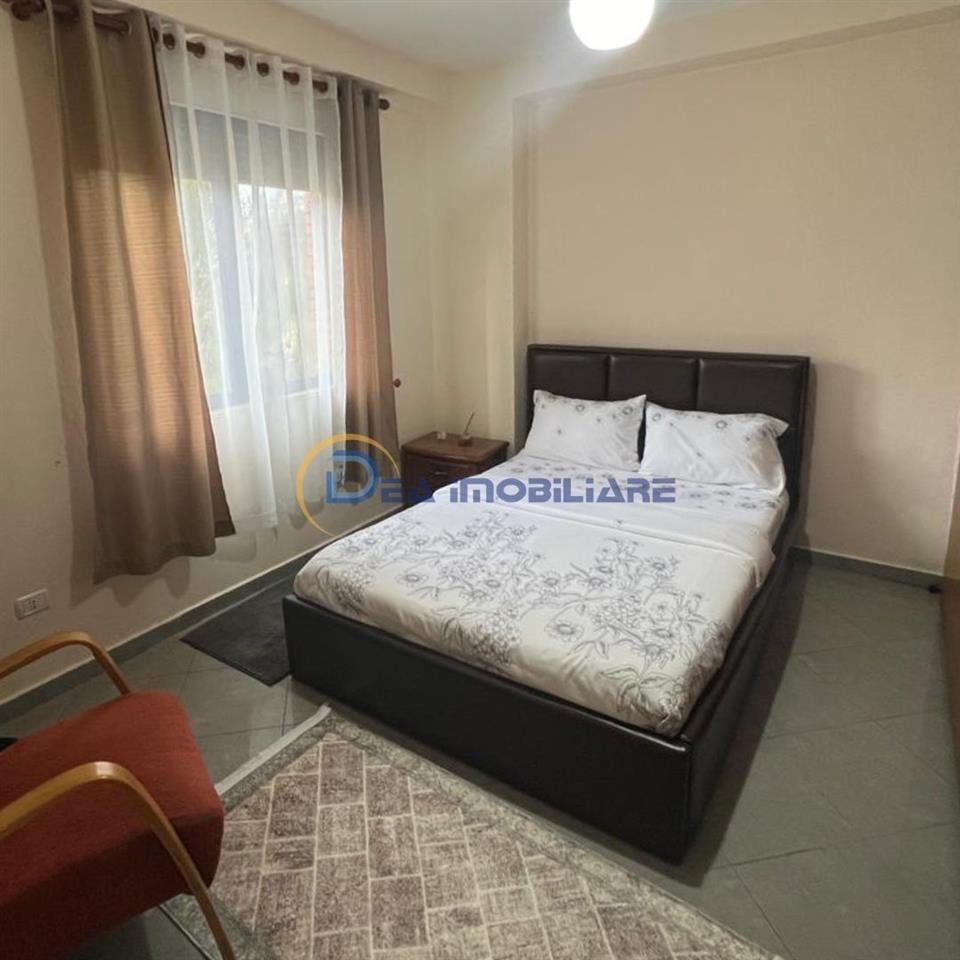 JEPET ME QERA APARTAMENT 3+1 PMAJE NGA DETI