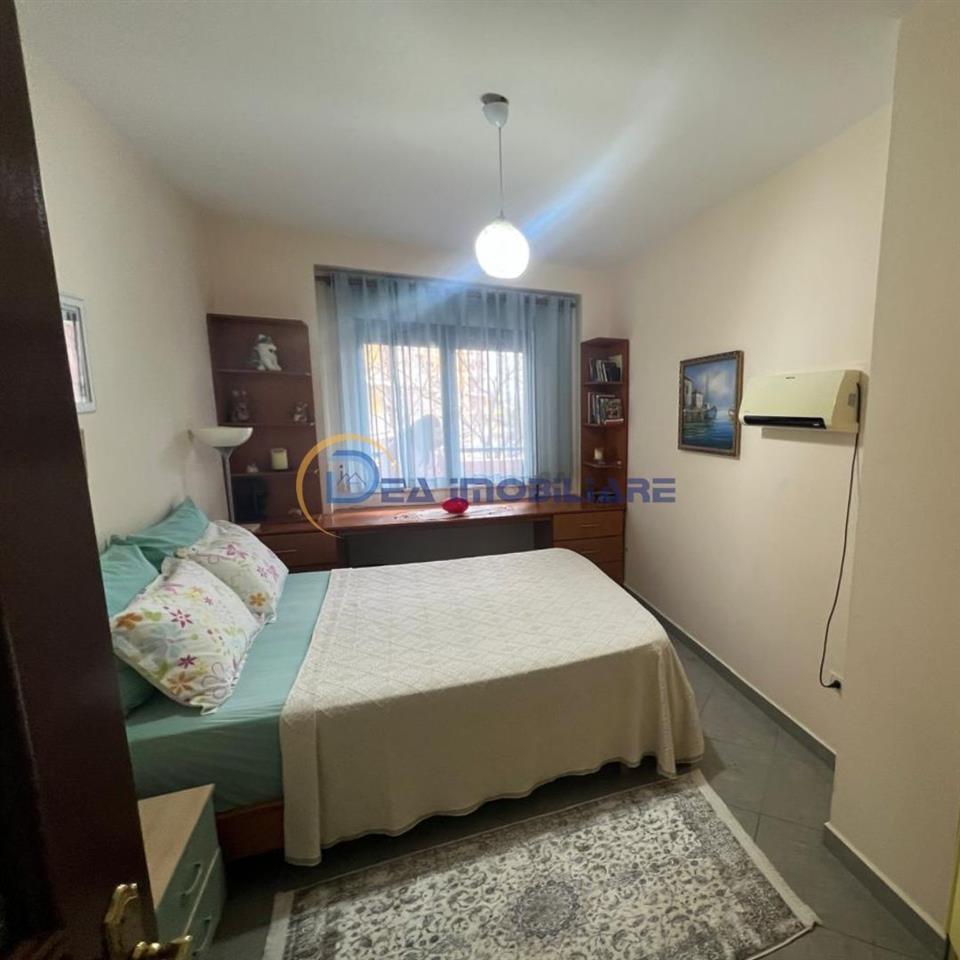 JEPET ME QERA APARTAMENT 3+1 PMAJE NGA DETI