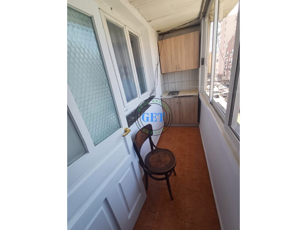Qira, Apartament 1+1, prane Zjarrfikëses, Durrës!
