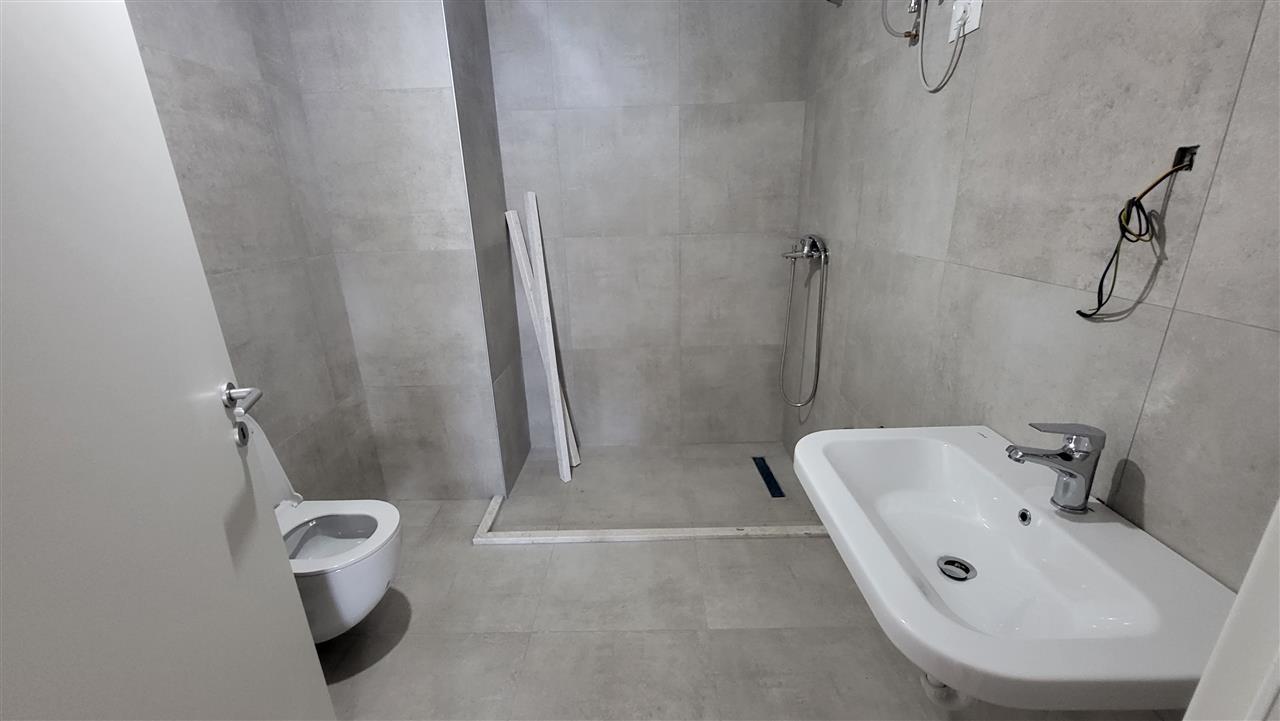 Jap me qera apartament 2+1 tek kompleksi Mangalem 21 AliDemi