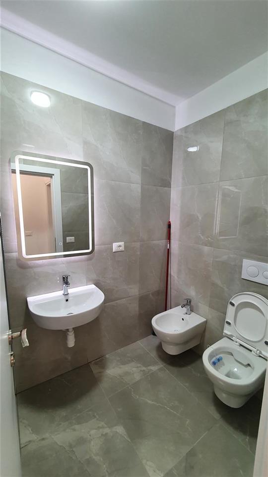 Zirkon Rezidence tek spitali nr 5.. 2+1+2 Apartament