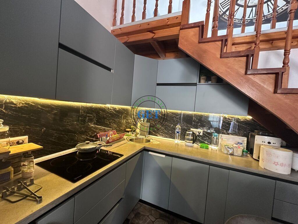 Shitet Dupleks 3+1, Golem