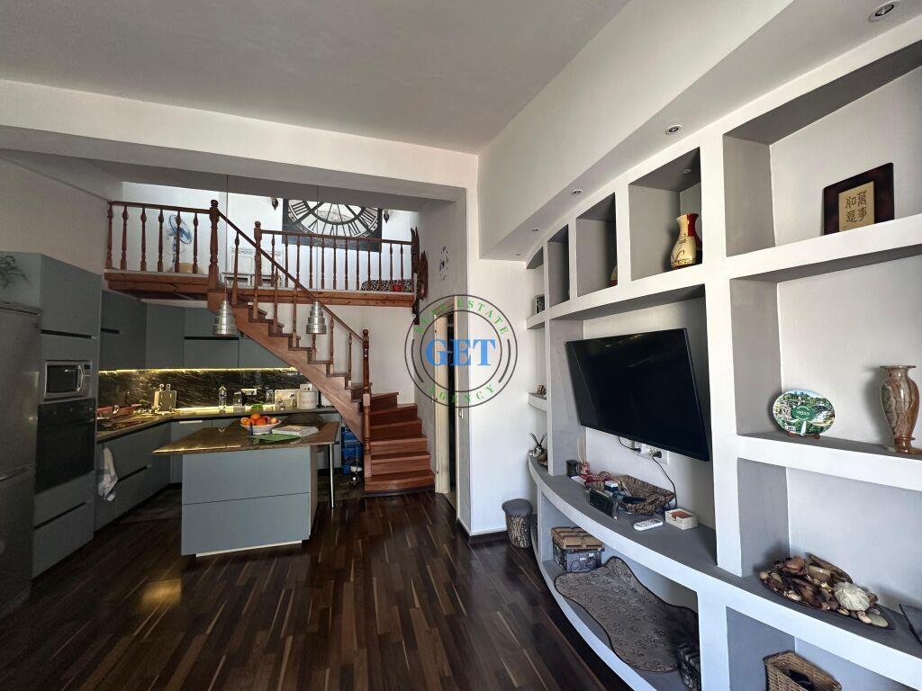 Shitet Dupleks 3+1, Golem