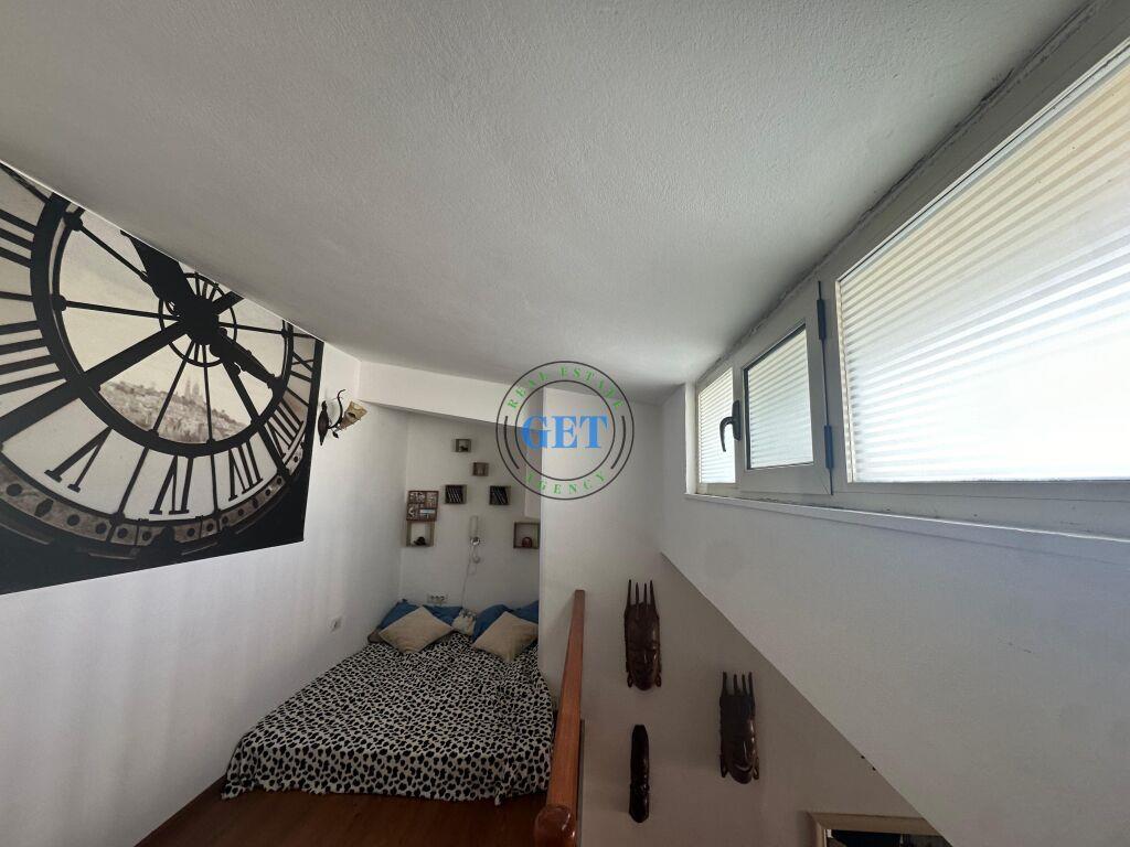 Shitet Dupleks 3+1, Golem