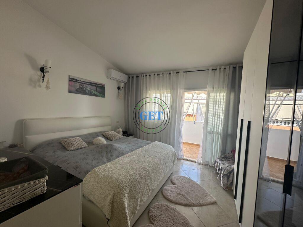 Shitet Dupleks 3+1, Golem