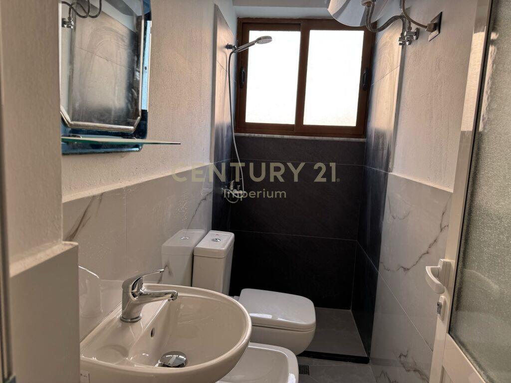 Apartament 1+1në katin 1 të një Vile Private, Misto Mame