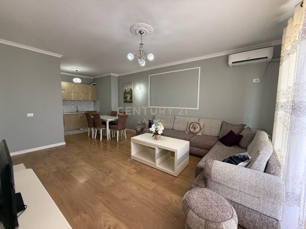 APARTAMENT ME QIRA 2+1 ME POST PARKIMI, YZBERISHT