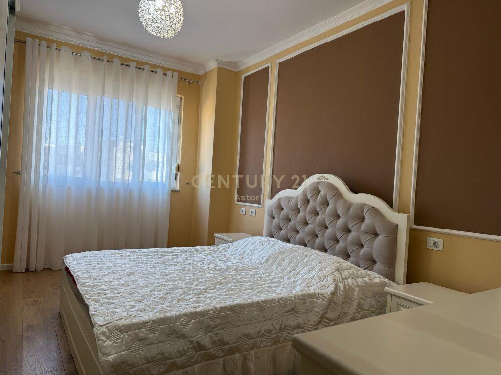 APARTAMENT ME QIRA 2+1 ME POST PARKIMI, YZBERISHT