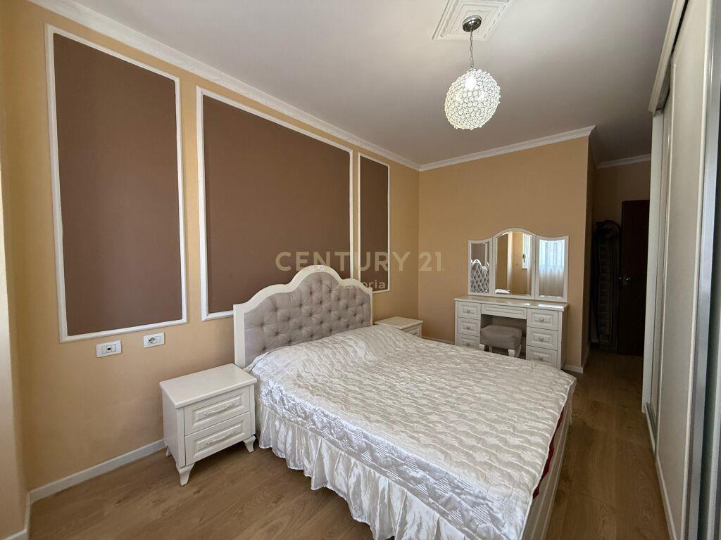 APARTAMENT ME QIRA 2+1 ME POST PARKIMI, YZBERISHT