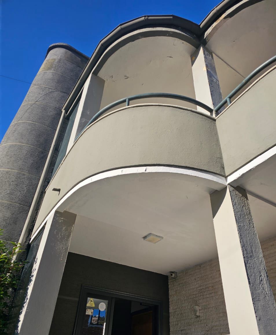 AMBIENT ME QERA TE KOMUNA E PARISIT 1.500 EURO