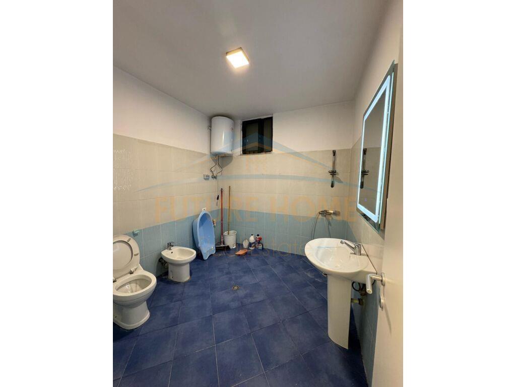 Shitet, Apartament 1+1, Unaza e Re.