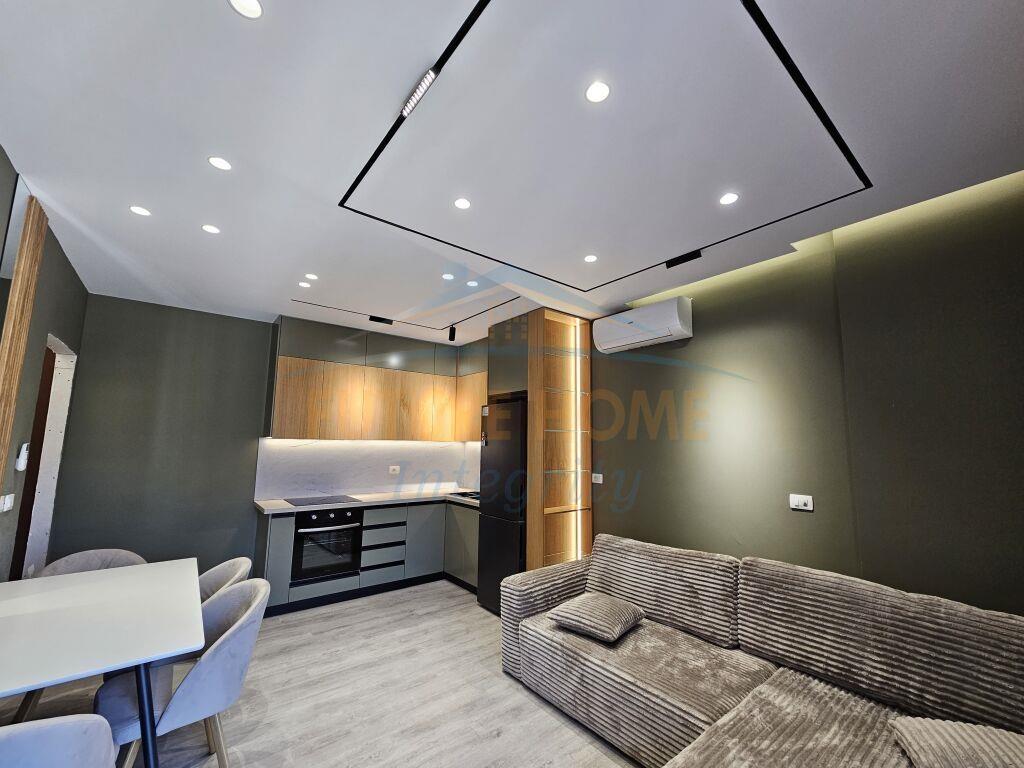 Qera, Apartament 2+1+2+Post Parkimi, Ali Demi, Tiranë.