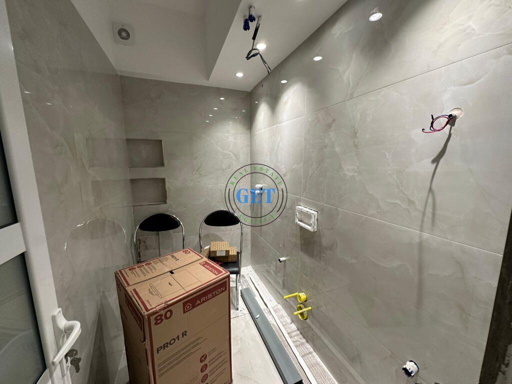 Shitet, Apartament 2+1+2,Qender, Durres!