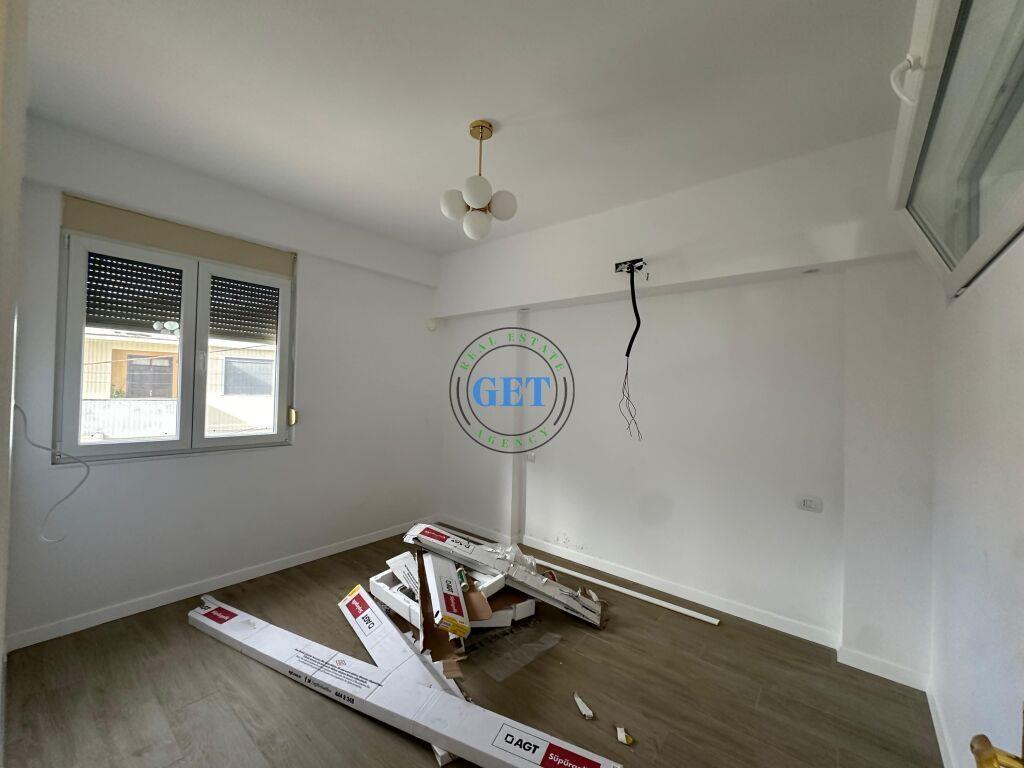 Shitet, Apartament 2+1+2,Qender, Durres!